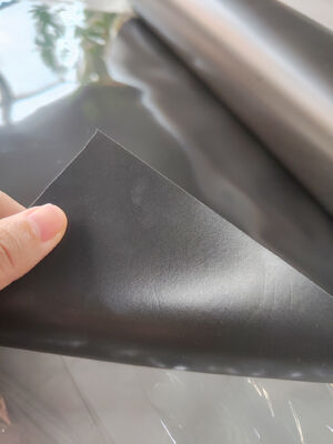 SlimFlex SR-S-15P काला पॉलीयूरेथेन फोम, घनत्व 150 kg/m³